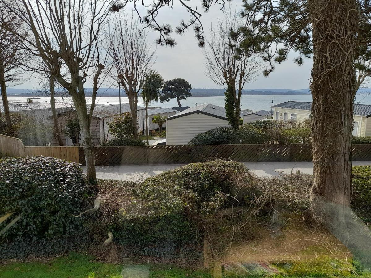 Pine Ridge 59 Rockley Park Poole With Sea View Sleeps Six Hotel Exterior photo